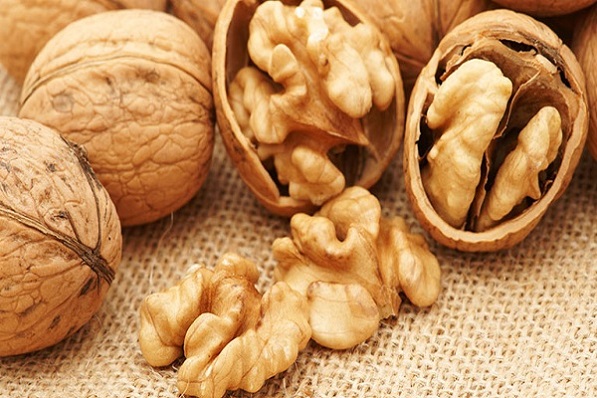 walnut8 - راه‌های تشخیص مرغوبیت گردو